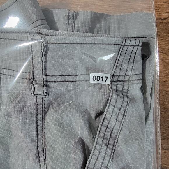 Wearfirst Cargo Shorts Grey Ripstop Mens Sz 38 Fisherman Outdoors Hiking Cabin - Picture 12 of 12